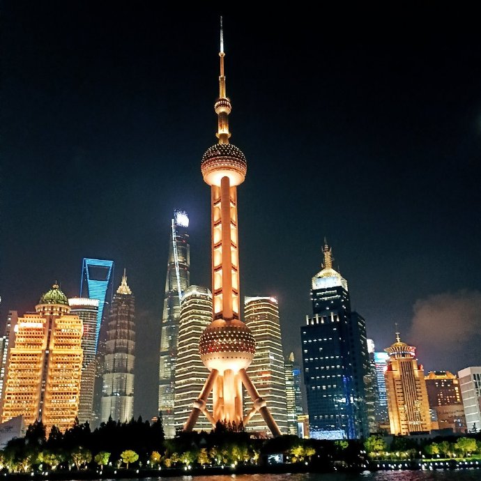 上海,梦幻与现实交织的都市风情